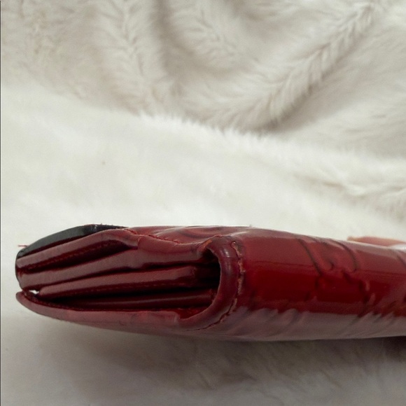 Gucci red patent leather wallet heart closure - Picture 4 of 16